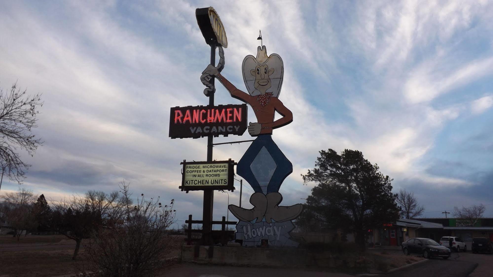 Ranchmen Motel Медисин-Гат Екстер'єр фото